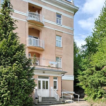 רוגאסקה סלאטינה Sloapart Apartments מראה חיצוני תמונה