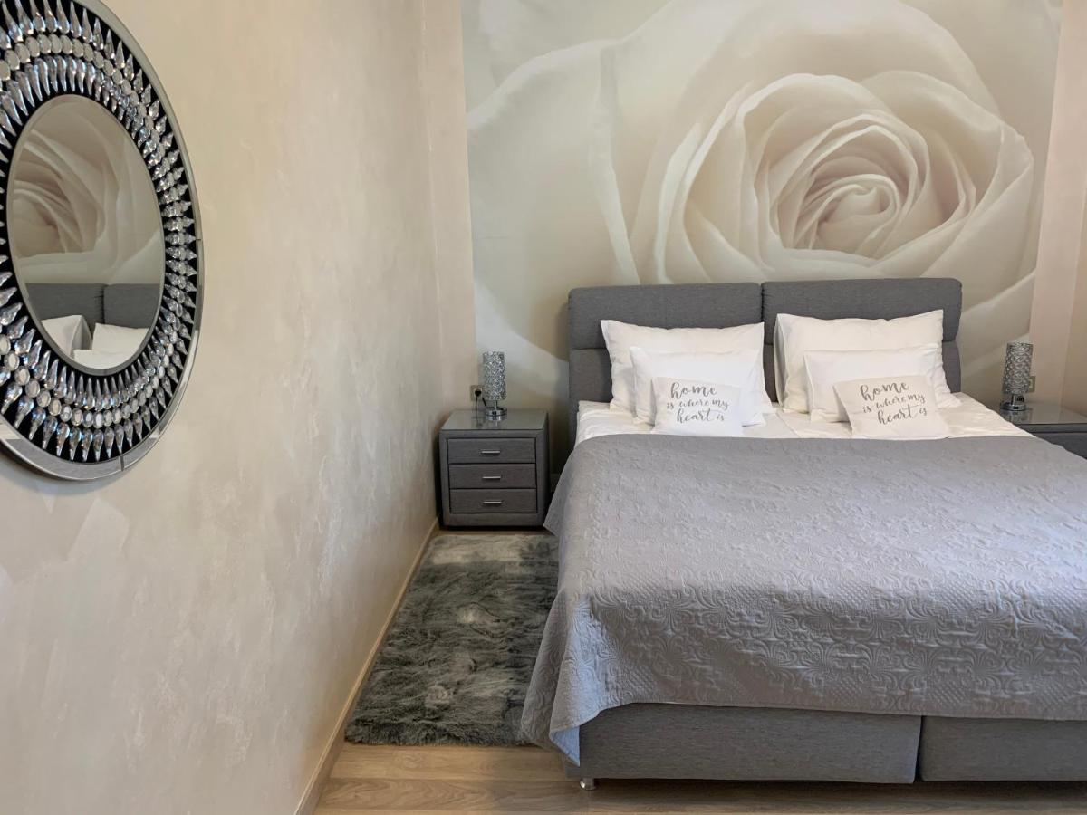 רוגאסקה סלאטינה Sloapart Apartments מראה חיצוני תמונה